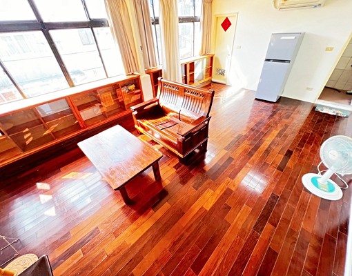 🔥七張站✦耕莘醫院✦採光大空間✦更衣室✦變頻冷氣✦垃圾代收 - Image 1