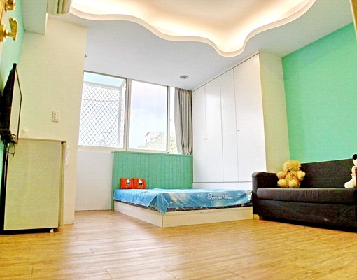 近青海精誠商圈!交通便利!可短租!! - Image 1