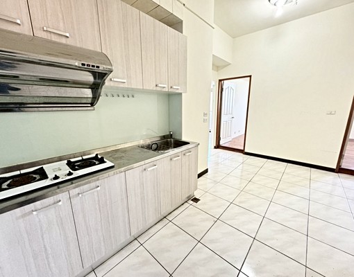 超便宜秒殺南屯3房附車位含管理費~可租補~可乖寵 - Image 6