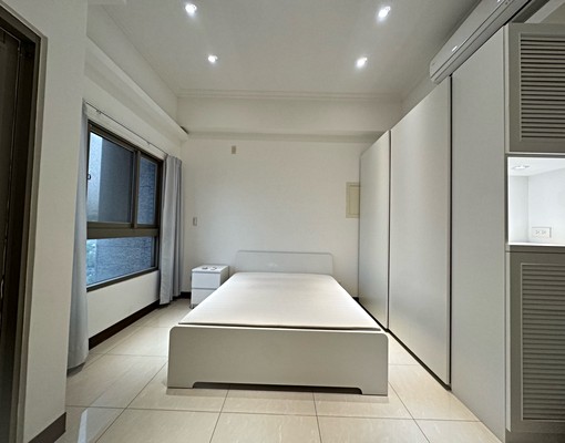 社宅免仲介費可租補中山國小捷運電梯管理陽台套房 - Image 9