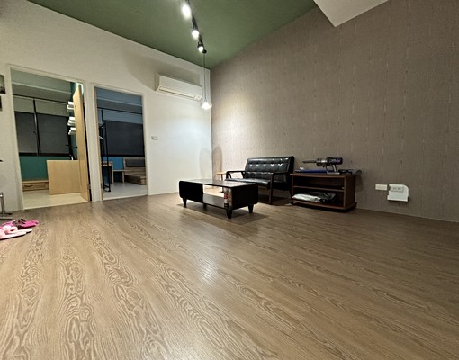 社子公園【超值2+1房】附傢俱★有陽台★低樓層 - Image 1