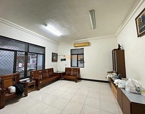 兆基社會住宅🏠近屏基巷弄透天/可寵可租補 - Image 1