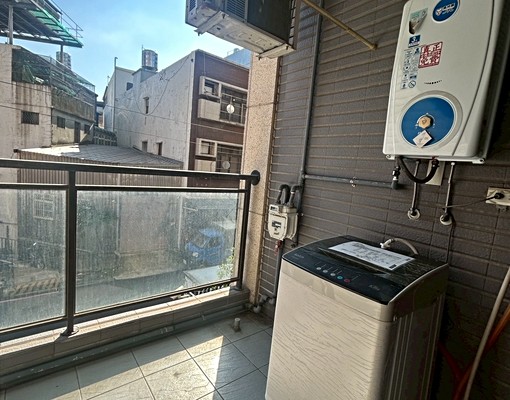 A21*近SOGO*精美電梯套房*可租補 - Image 8