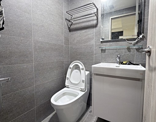 雙連捷運全新大樓一房一廳(可報稅、租補) - Image 9