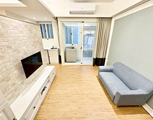 降價!!!有機車位近轉運站旁租屋設備齊全含網路!可租雙補! - Image 4