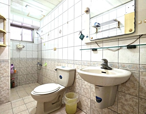 社宅🏠公園西岡山商圈電梯採光三房平車近捷運樂購車站📞愛窩 - Image 6