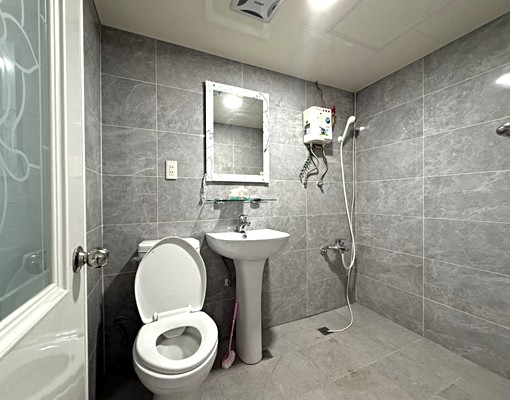 🌈紫金城大廈獨立套房🌸可申請租屋補貼🌸五泰-黃媮琦 - Image 4