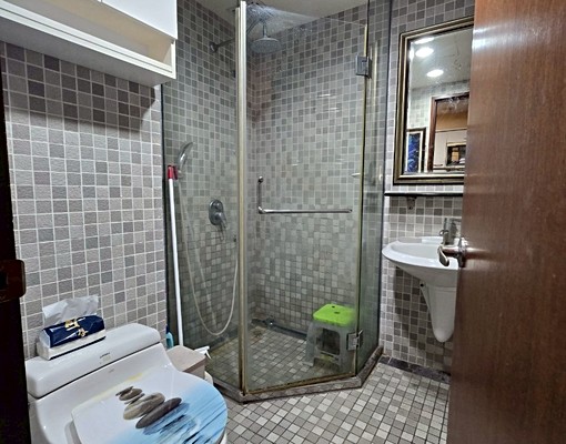 雄女、愛河旁~天河質感大套房(傢電俱齊全)~可申請租補!! - Image 9