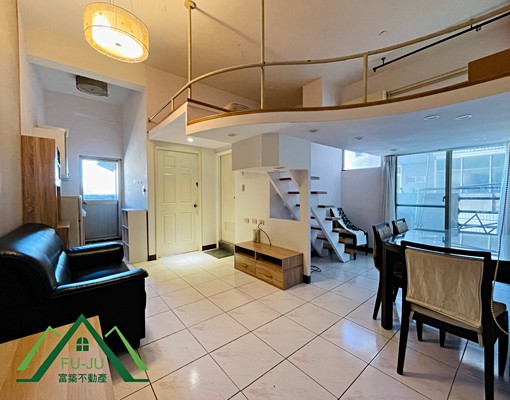 🍺富築│台水電│樓中樓│大空間│獨洗陽台│可租補│代收包裹 - Image 1