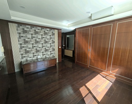 安和路五段車庫透天厝 - Image 5