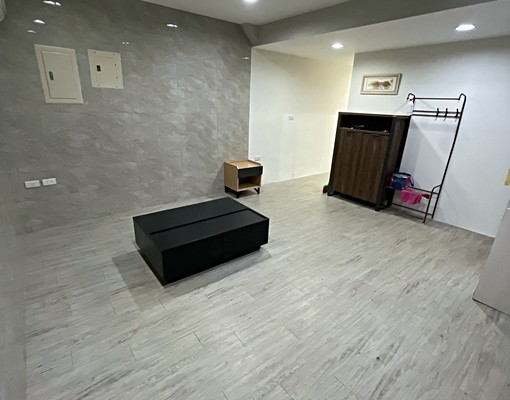 屋主自租三重美寓5樓(附家具家電+整修裝潢過)可租補 - Image 2