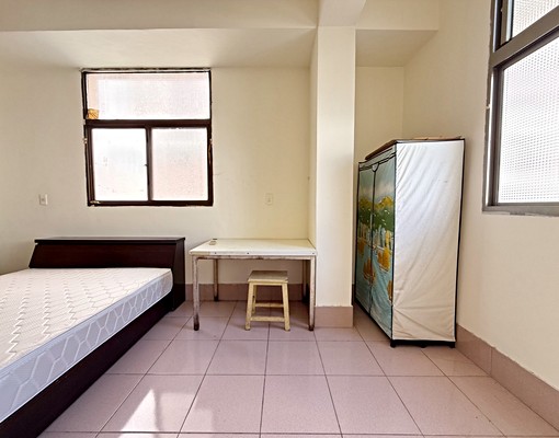 西區小資首選♥機能好♥可菸可寵♥男生優先 - Image 4