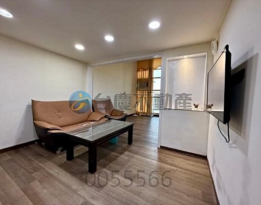 高雄車站|新樓中樓|平車美套房 - Image 1