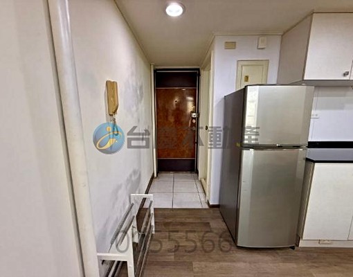 高雄車站|新樓中樓|平車美套房 - Image 13