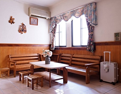 愛姐の好事多屋♥️總站捷運2+1房❤️租補平面車含管入籍 - Image 1