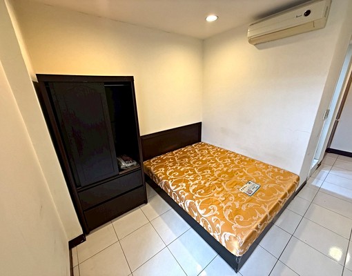 龍山寺❣陽台戶/採光通風/傢俱齊全/水泥牆/生活機能佳 - Image 3