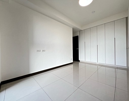 “捲捲媽咪”中路-新画峰二房車,全新裝潢未住,收納十足! - Image 6