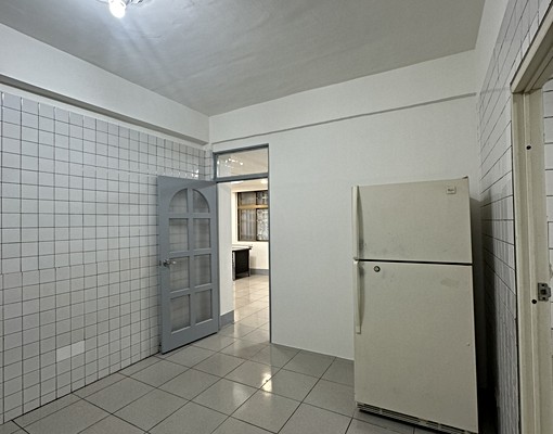 近新莊捷運/近建中街/近中正路/公園一路 - Image 9