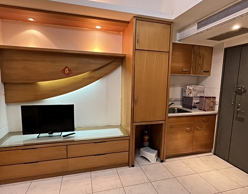 天空之城~美妝套房~一房一廳~捷運正對面 - Image 5