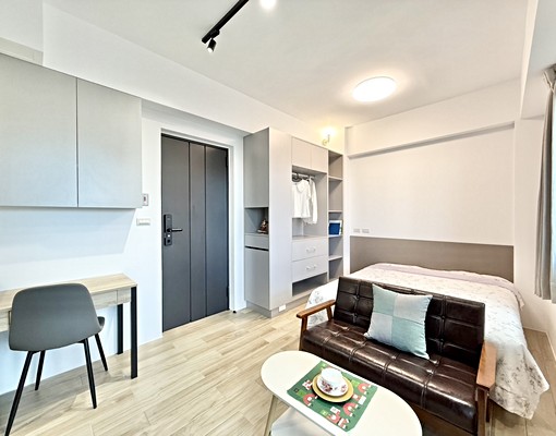 專屬大陽台~全新可雙租補❤️流理台衛浴開窗✨|近水湳中清經貿 - Image 3