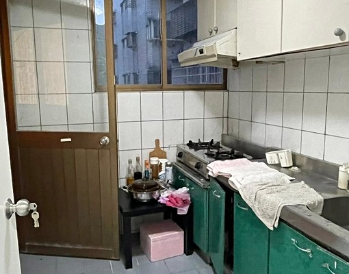 社宅可補助,八里國小,電梯景觀2房😘😘 - Image 5