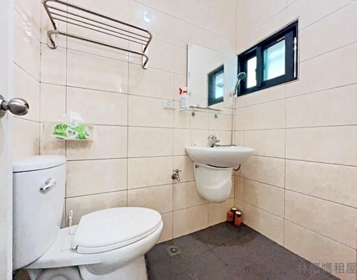 🔥歸仁圓環整新5房透天店住辦 - Image 12