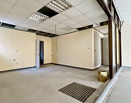 (租)正民生路中華電信旁B1-3樓黃金店面可分租辦公室 - Image 9