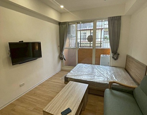 免仲介費可租補可養貓近清大及園區全新屋況獨立陽台套房 - Image 2