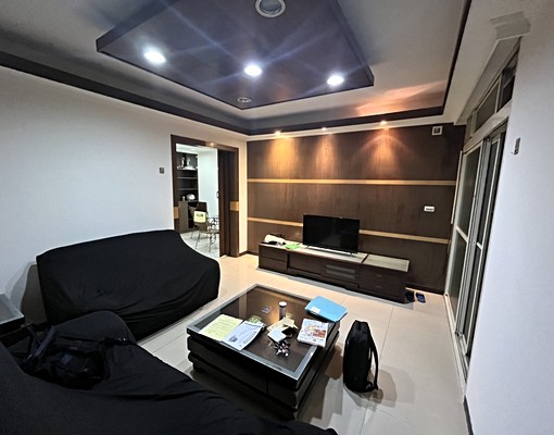 星鴻😊南雅南路溫馨裝潢南雅夜市一樓停車住家首選 - Image 1