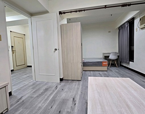 大套房家具全新/台水台電 - Image 1