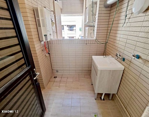 【烏日高鐵】三房平車/朝東採光/可租補(需傢俱可溝通) - Image 5