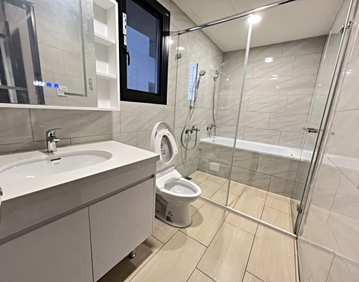 長虹天韻-高質感傢俱齊全一卡皮箱直接入住可租補 - Image 6