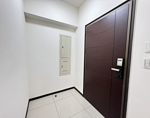 長虹天韻-高質感傢俱齊全一卡皮箱直接入住可租補 - Image 12