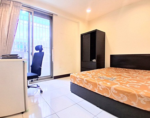 近華中橋🌸小資首選🌸獨立陽台🌸機車車位🌸採光通透 - Image 1