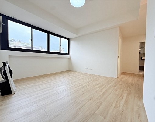 精華兩房✨可租補✨全新裝潢✨華夏免爬✨無可挑剔 - Image 3