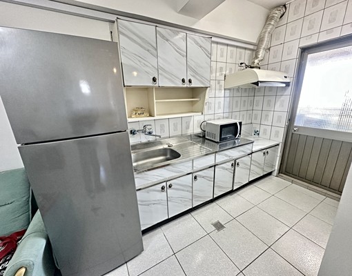 學生來合租三房可養貓貓✨台水電可三租補✨電梯三房一廳✨小廚房 - Image 4