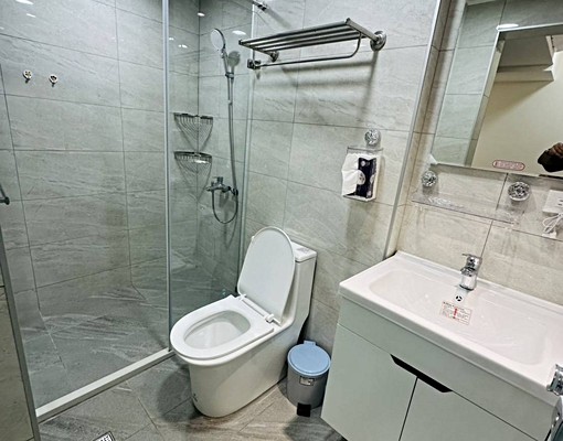 水湳中清🌺電梯新屋🌺超大空間🌺雙租補🌺流理台🌺陽台 - Image 6