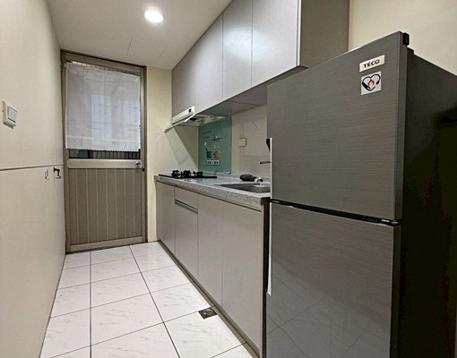 𖦹稀有!近清大南分校大遠百10分園區,傢俱電全 - Image 6