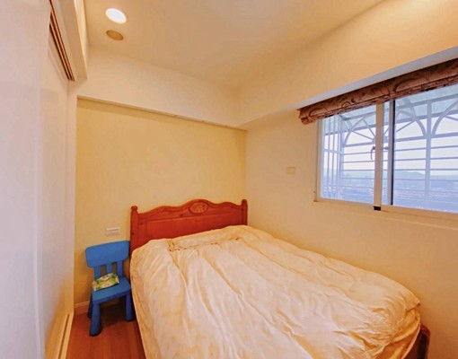 世家大英雄三房平車 - Image 3