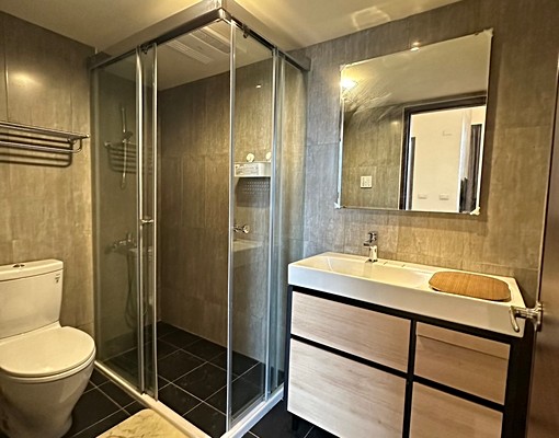 中路特區雲世代兩房車/全室木地板/拎包入住 - Image 12