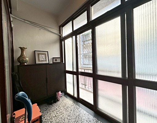 小巨蛋房前後陽台大露台公寓2樓三房 - Image 4