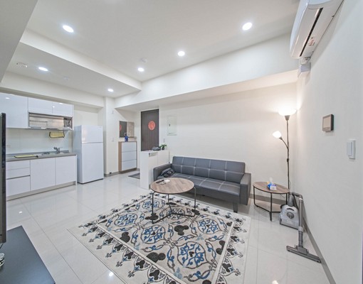 |城揚綠廳院|輕裝潢兩房兩衛車位 - Image 1