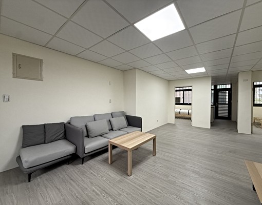 (租)學士路優質合租宅|近中國醫|全新裝潢三房公寓 - Image 2