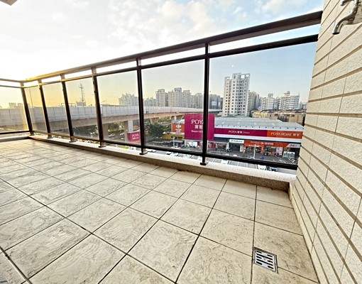 可租補~捷運總站好市多|登陽城之華|三房含車管 - Image 12