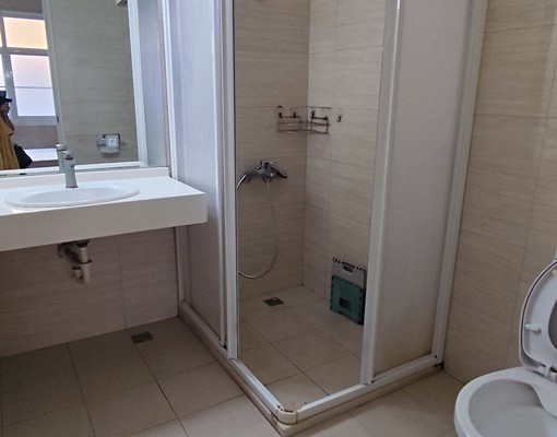 獨立套房~近百貨崛江~含網路、第四台、飲 - Image 5