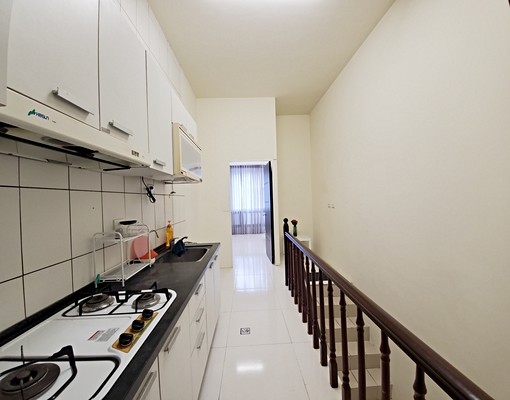 租-捷運G11站旁~正20米南屯路~1+2F店面 - Image 7