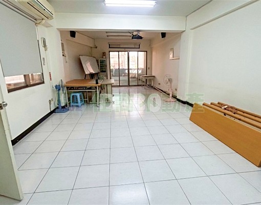 【租】公園南路黃金店面 - Image 4