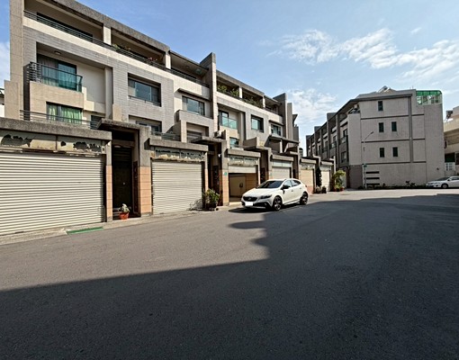 可租補-安中新穎孝親透天 - Image 14