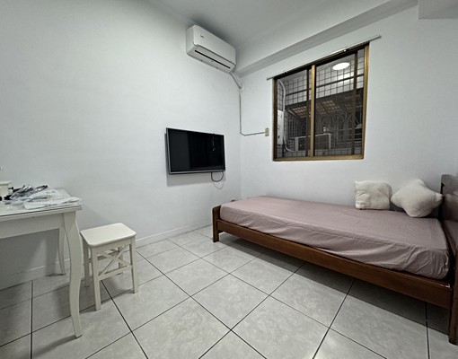 樹林學區電梯大套房有廚房陽台全新裝潢傢俱齊全可租補報稅 - Image 2