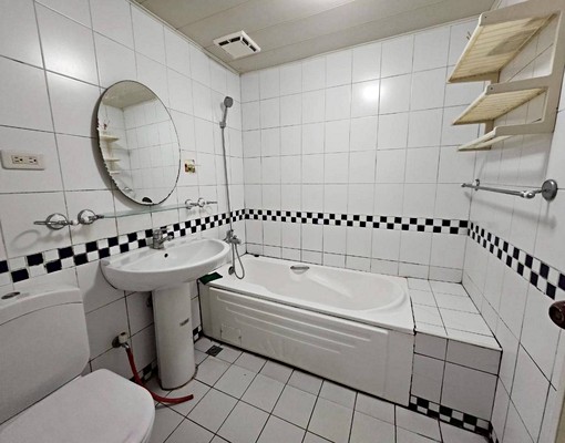 社宅免仲~溫馨電梯三房平車~可租補 - Image 8